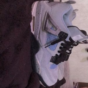 Jordan 4 UNC size 9 men’s *with box*
